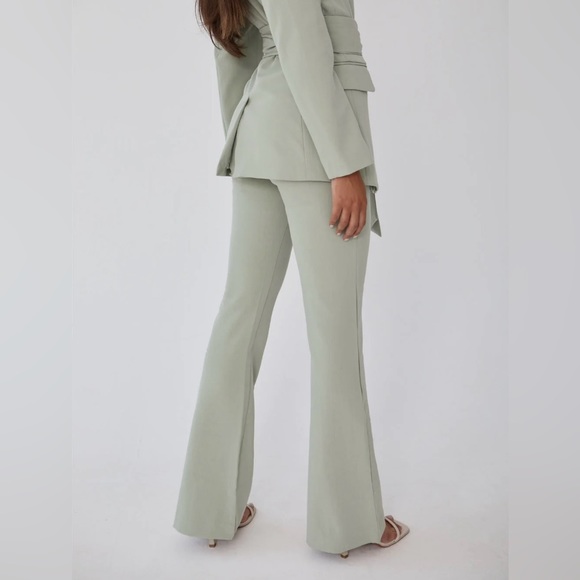 BOA 💚 WIDE LEG EUCALYPTUS SUIT TROUSERS - Picture 3 of 5